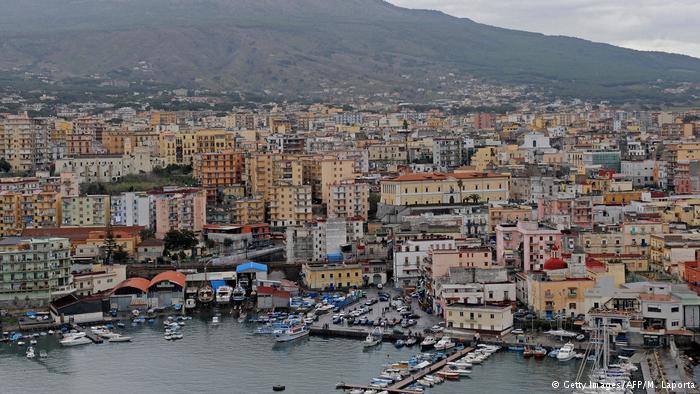 Italian journalist unmasks mysterious author Elena Ferrante